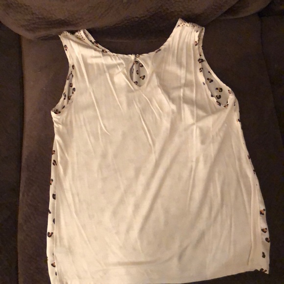 Limited Silky Front Top - Picture 2 of 3